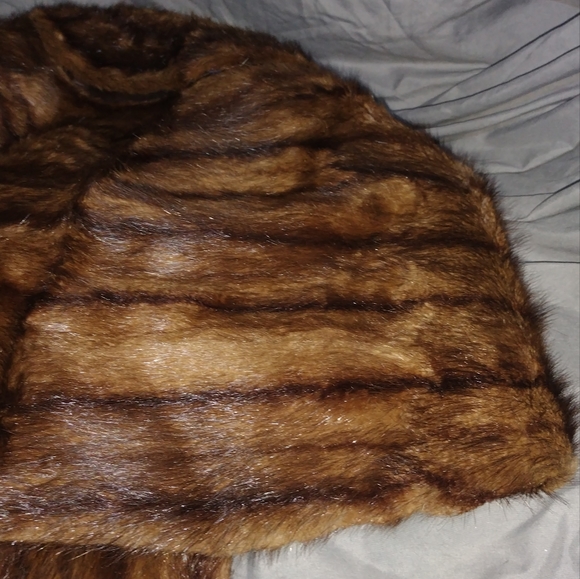 Genuine Fur Mink Stole, tannish brown - Picture 5 of 6